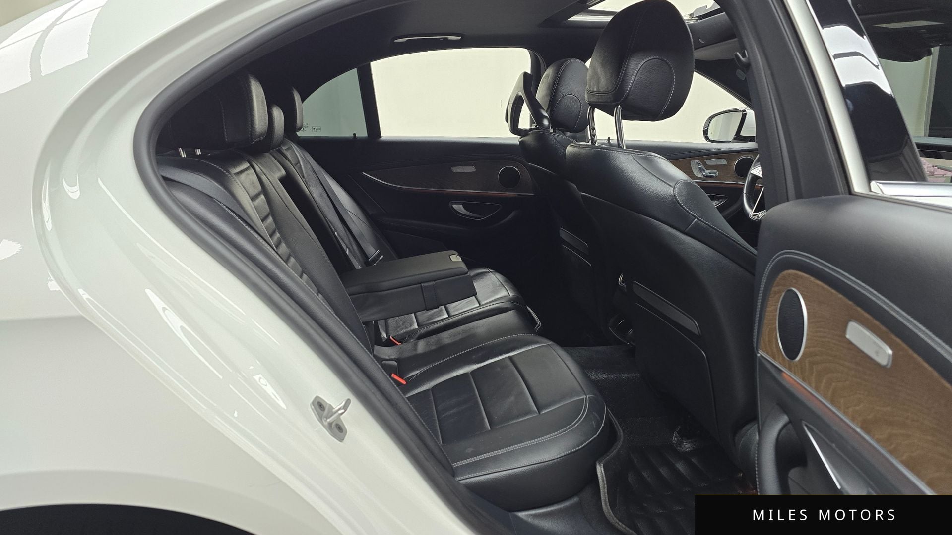 Mercedes-Benz E-Class W213 2021 — миниатюра 12