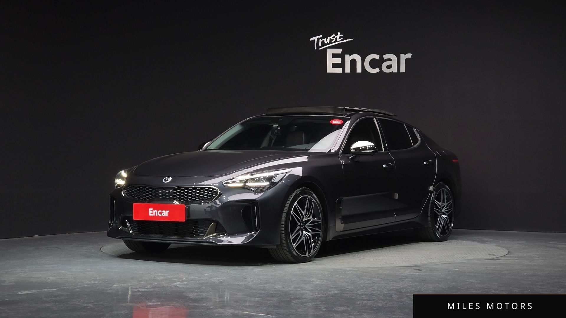 Kia Stinger 2021 — фото 1 из 12