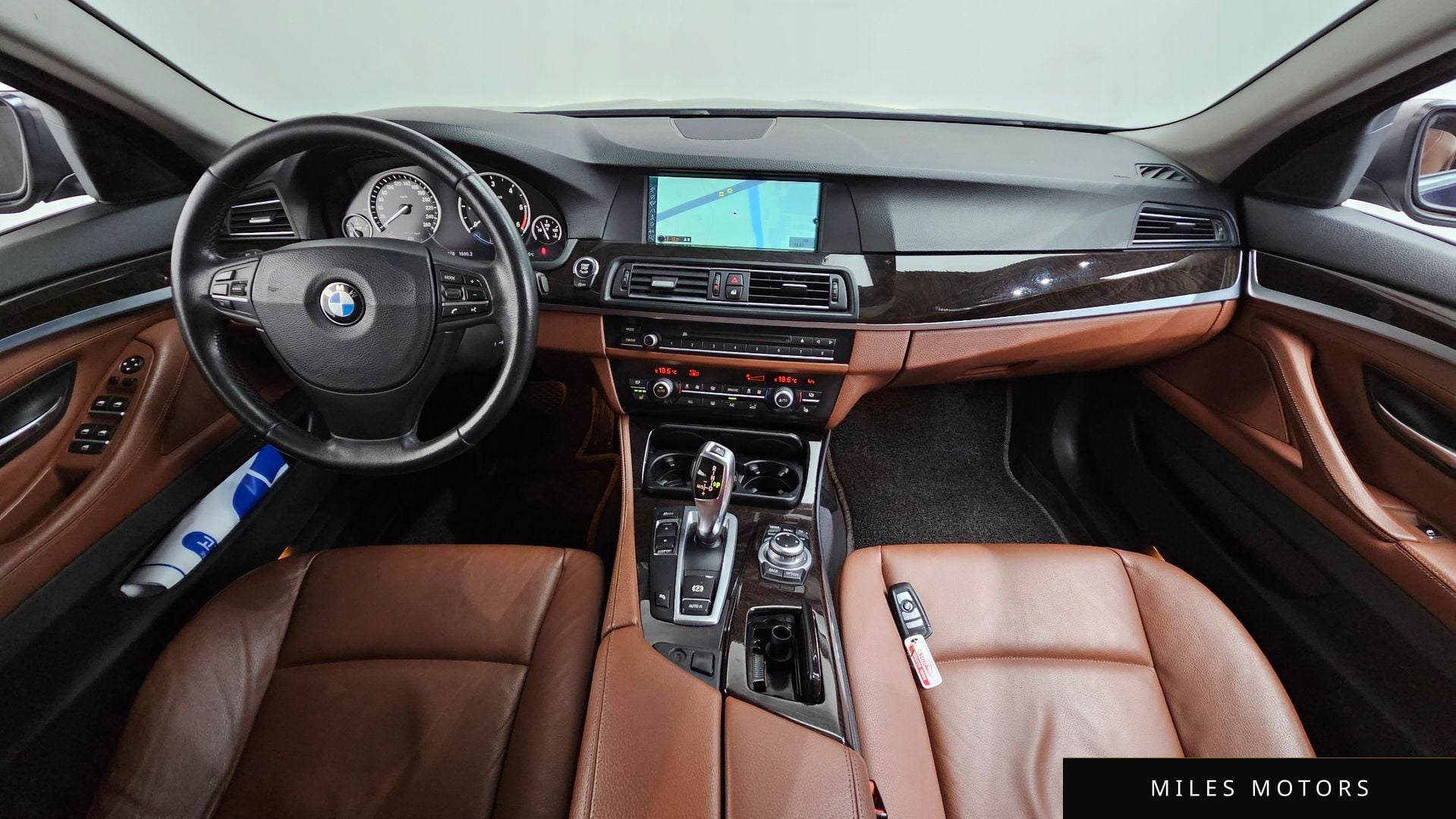 BMW 5시리즈 (F10) 2013 — миниатюра 7