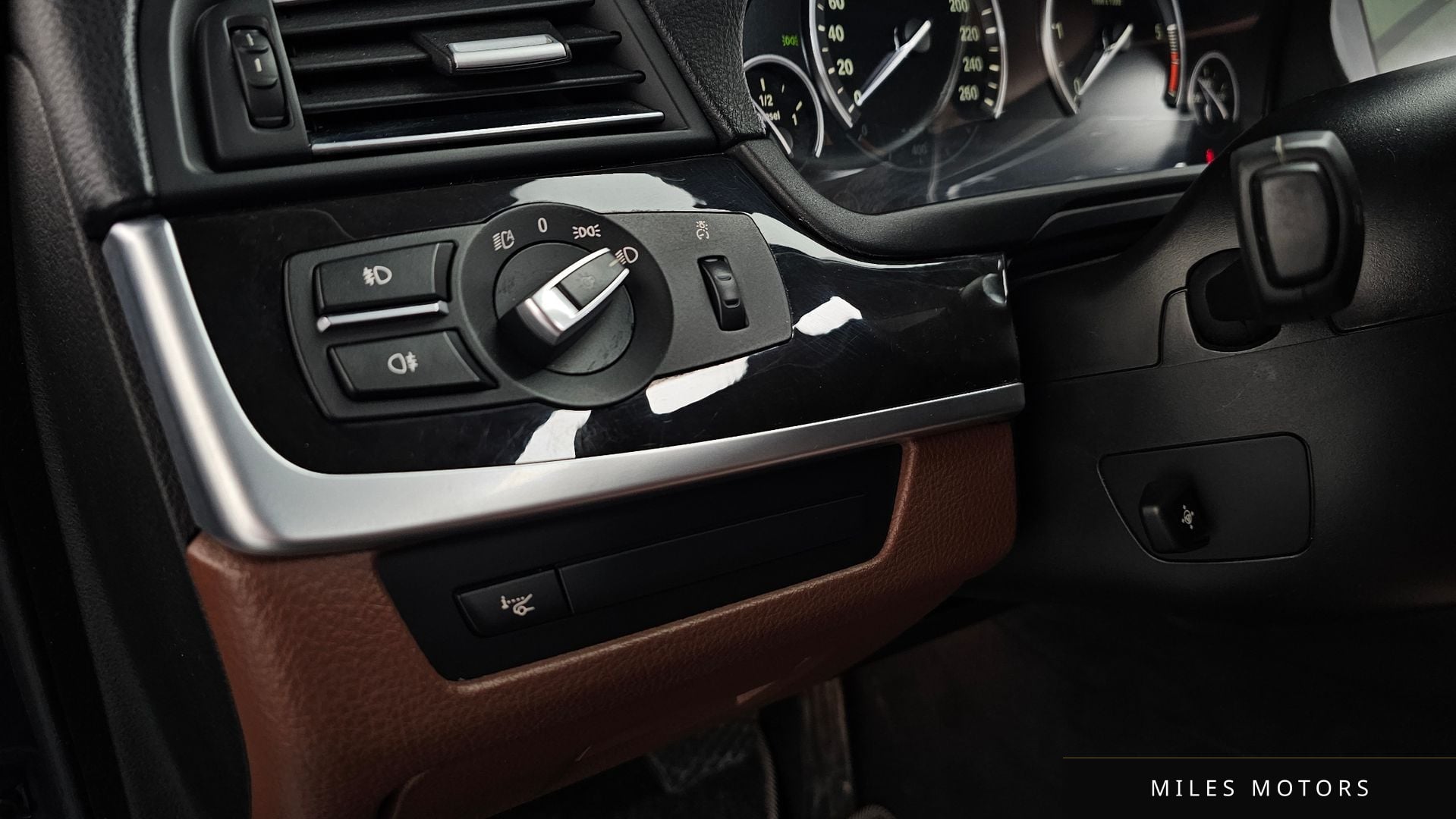 BMW 5시리즈 (F10) 2013 — миниатюра 13