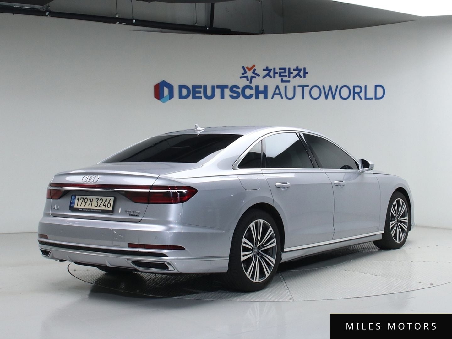 Audi A8 (D5) 2021 — миниатюра 2