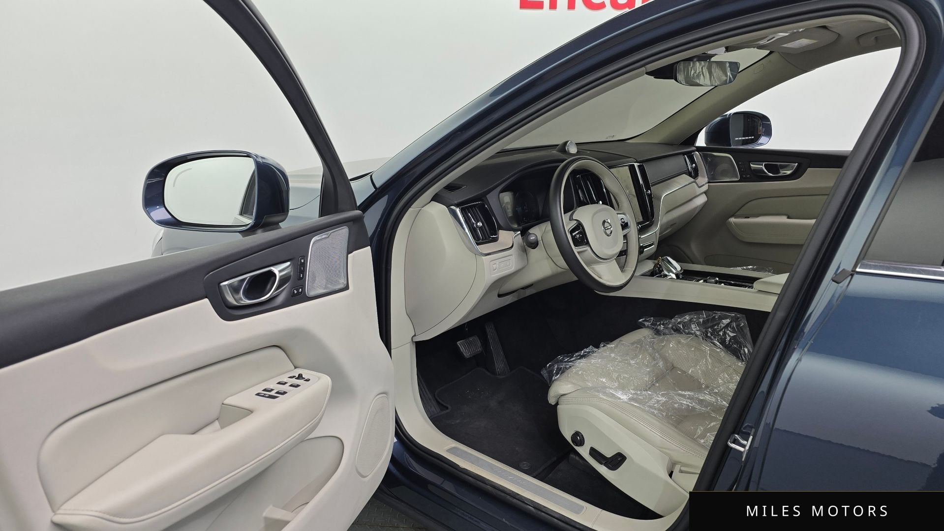 Volvo XC60 2021 — миниатюра 10