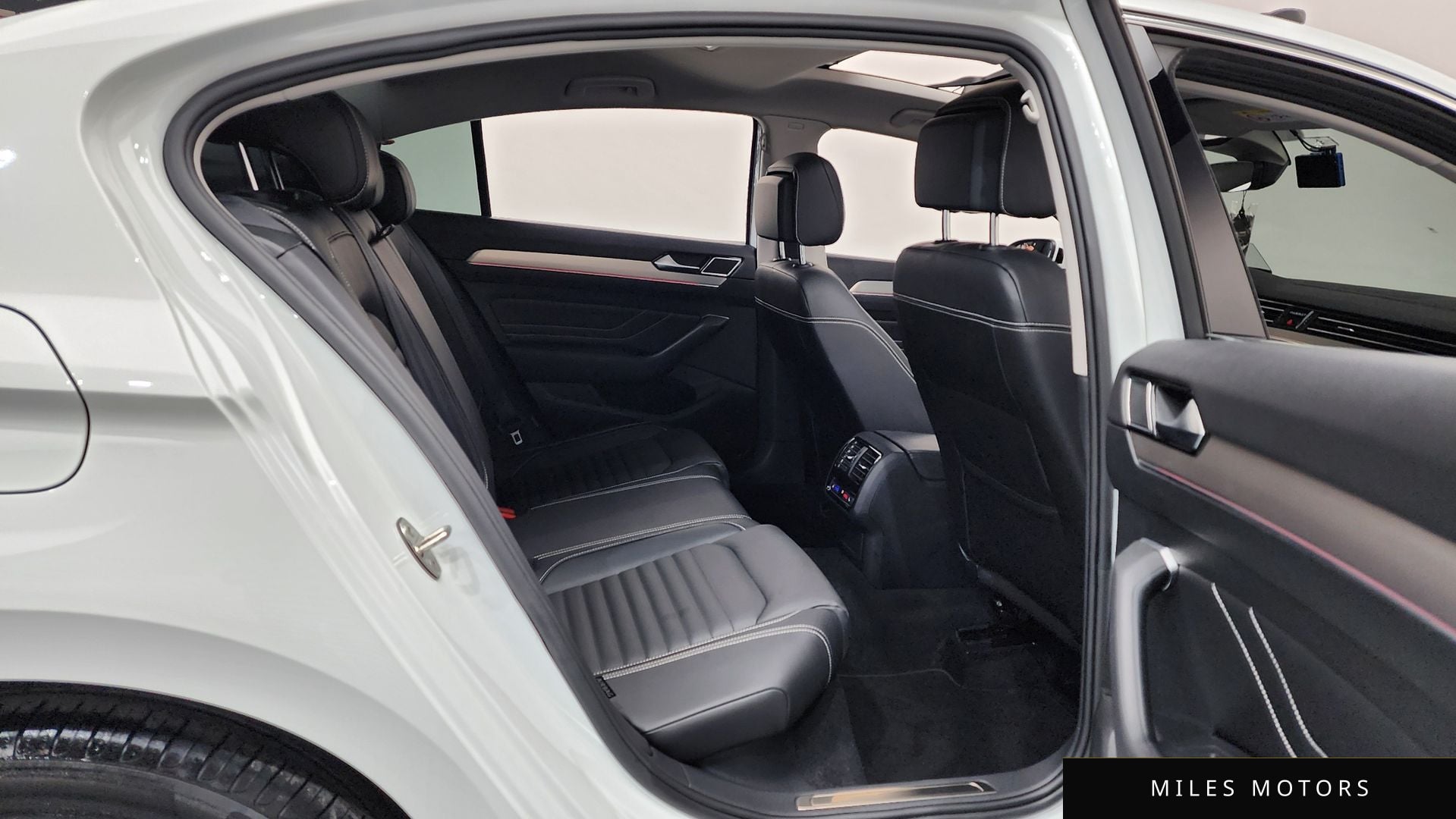 Volkswagen 파사트 GT(B8) 2021 — миниатюра 17