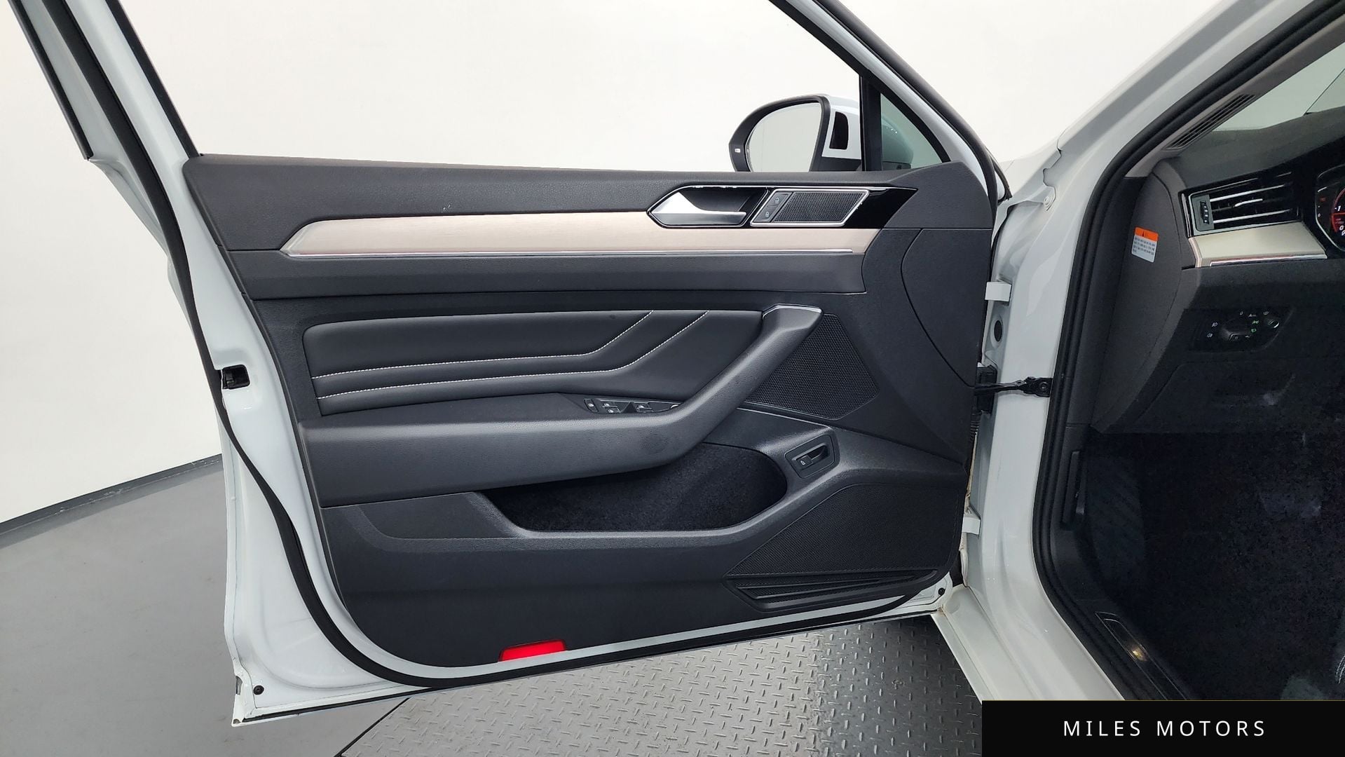 Volkswagen 파사트 GT(B8) 2021 — миниатюра 14