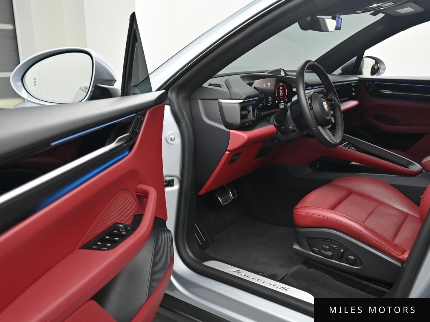 Porsche Macan 2025 — миниатюра 11