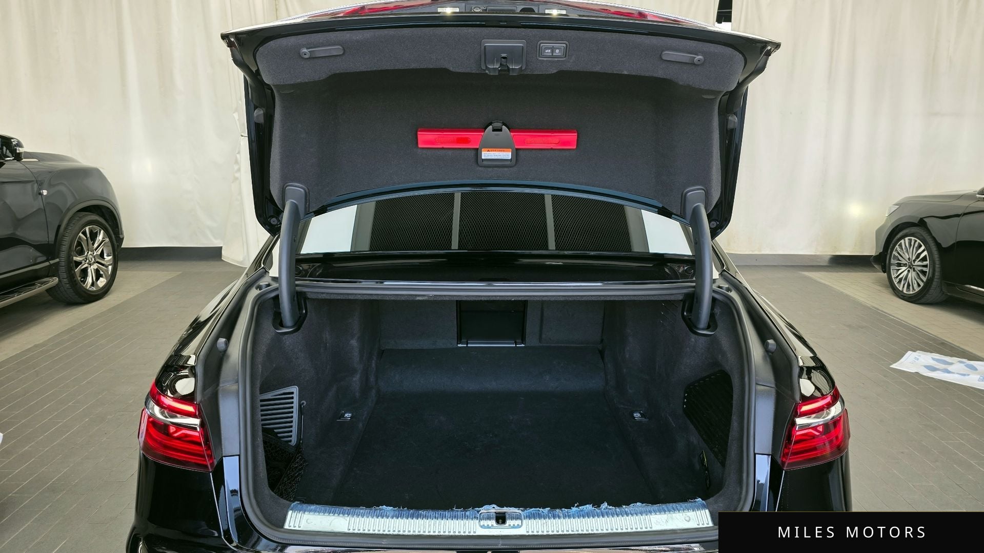 Audi A8 (D5) 2023 — миниатюра 20