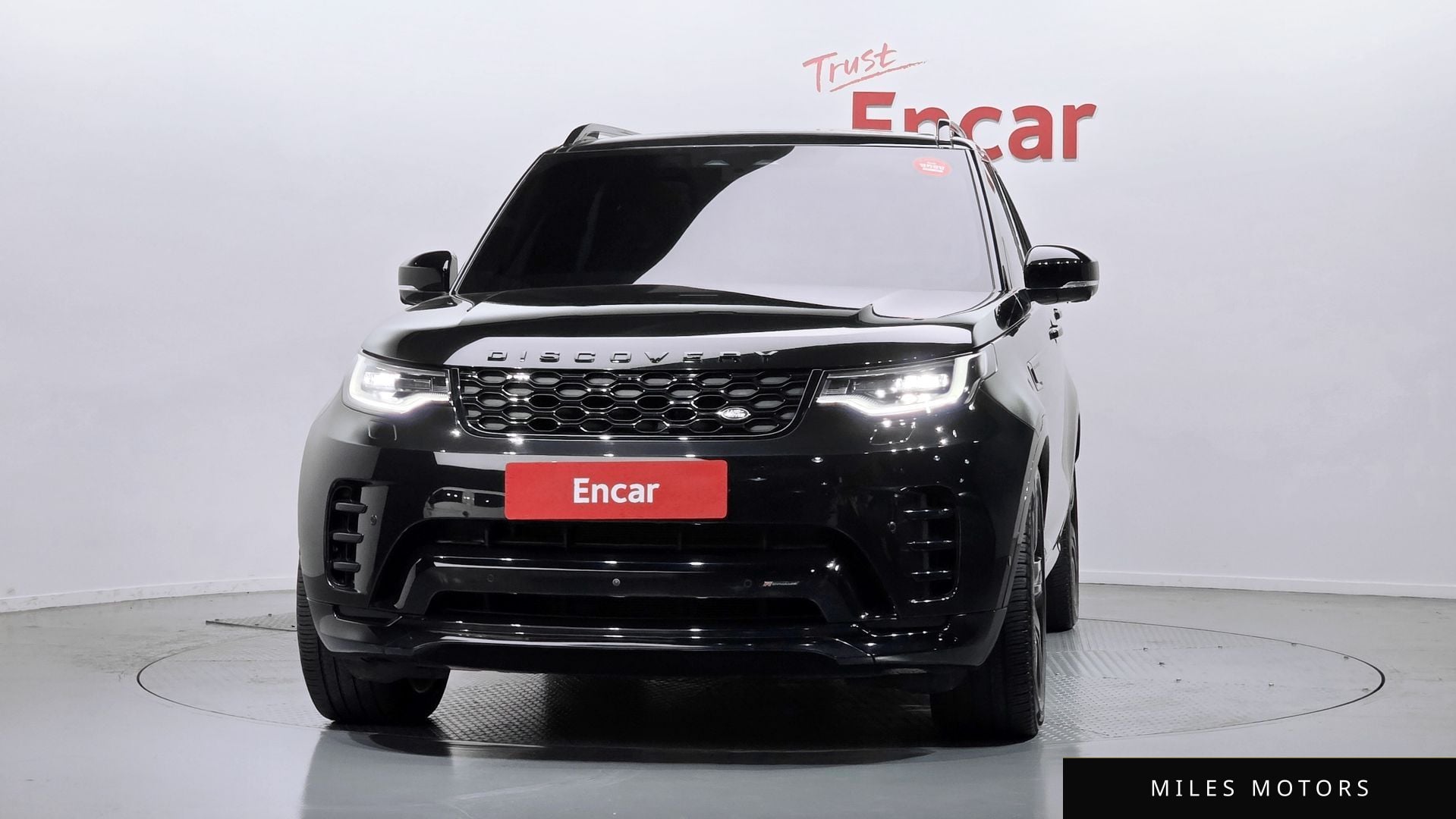 Land Rover Discovery 2023 — миниатюра 3