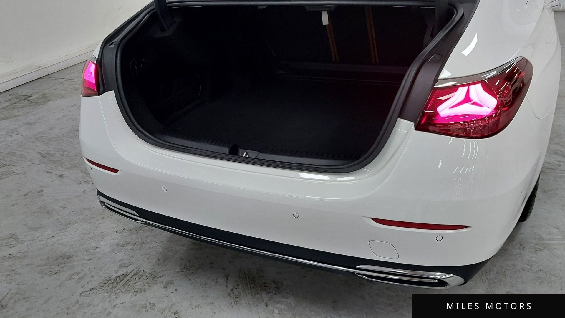 Mercedes-Benz E-Class W214 2024 — миниатюра 11