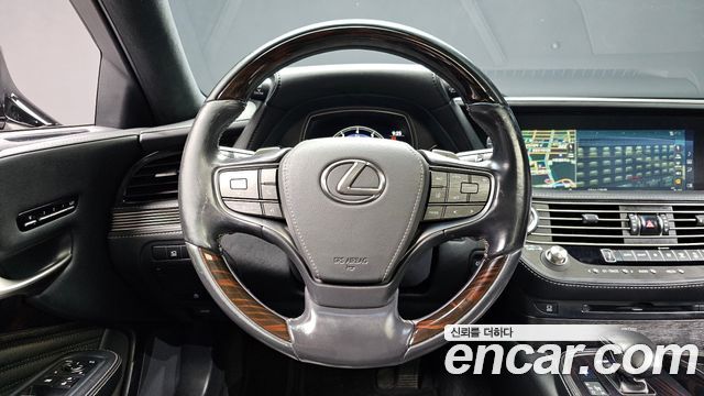 Лексус LS500 2019 — миниатюра 12