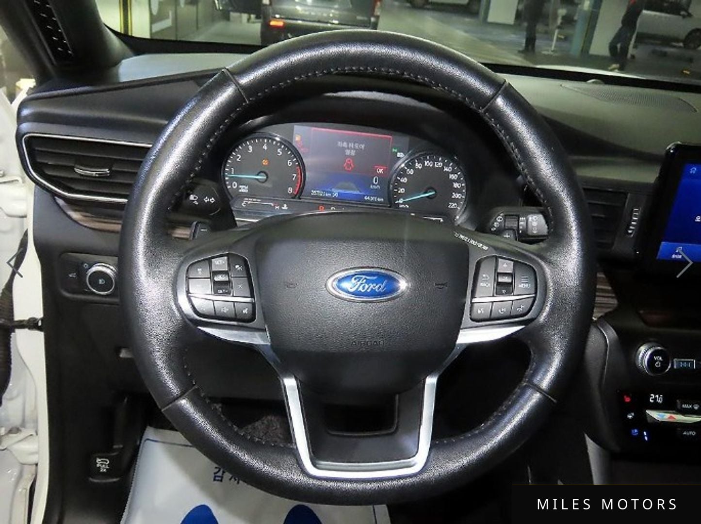 Ford Explorer 2020 — миниатюра 8