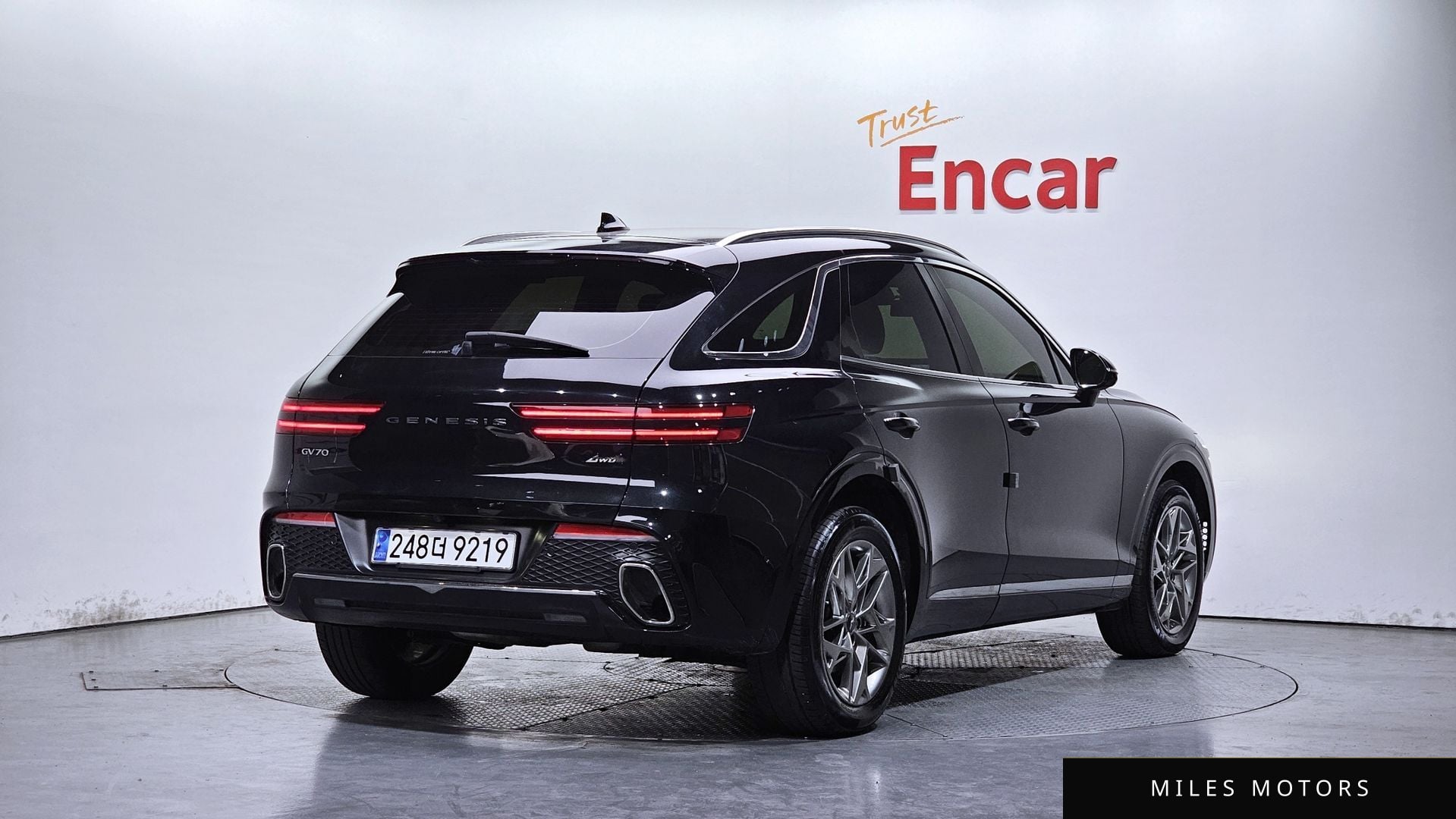 Genesis GV70 2021 — миниатюра 2
