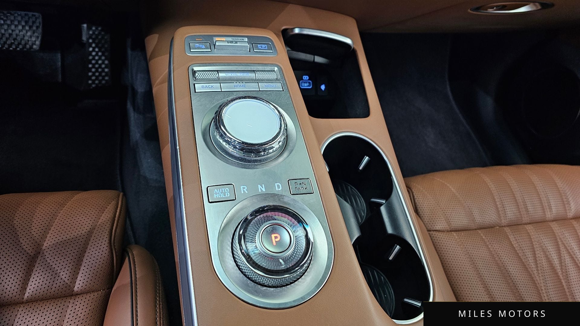 Genesis GV70 2021 — миниатюра 12
