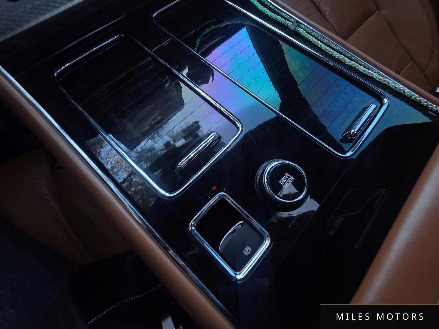 Lincoln Aviator 2020 — миниатюра 18