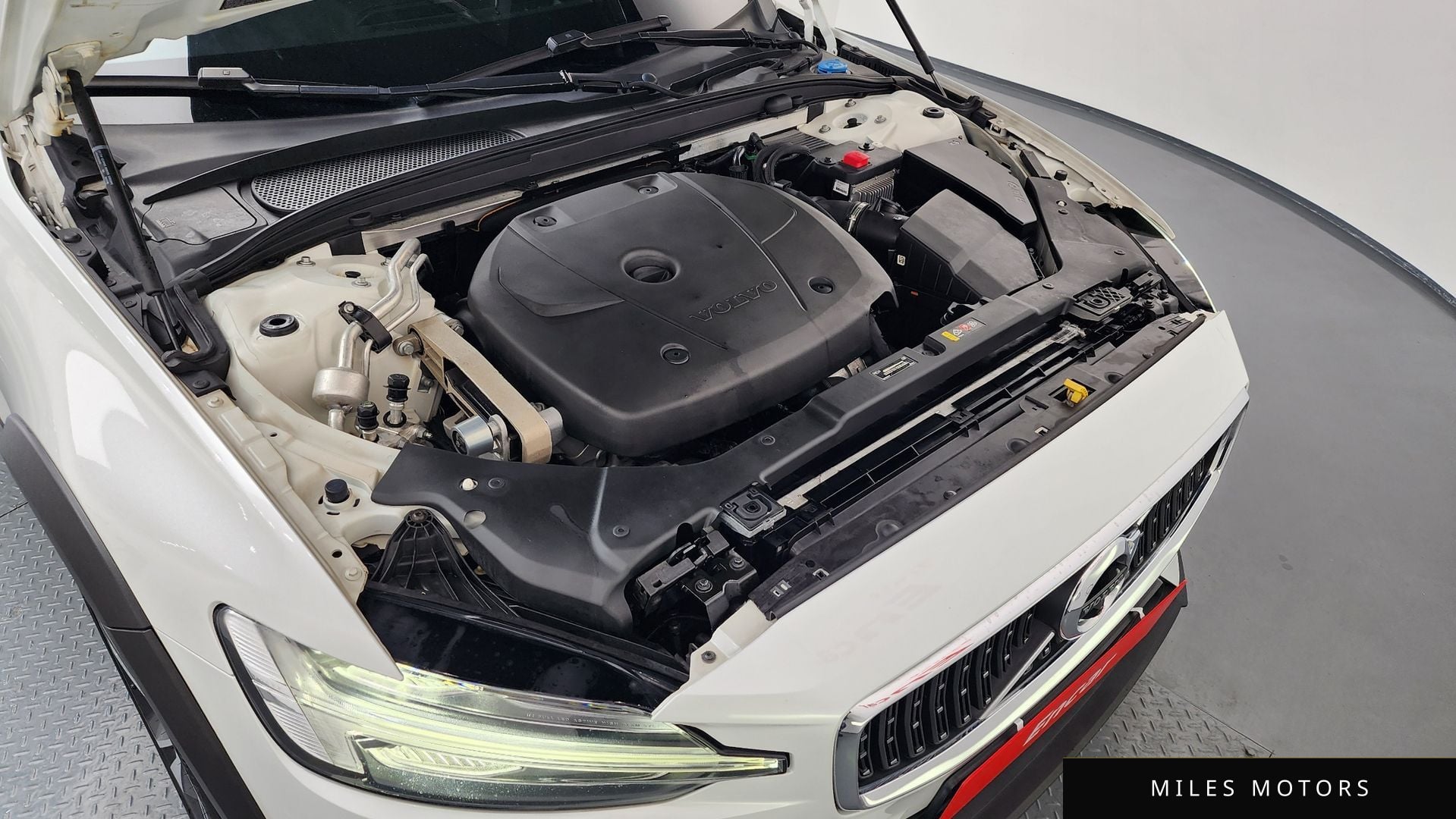 Volvo V60 2020 — миниатюра 6