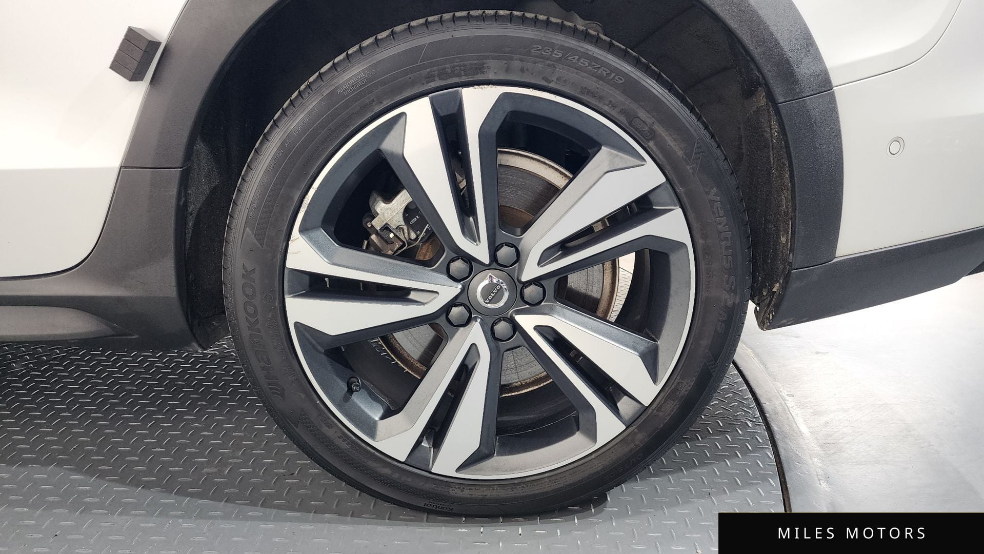 Volvo V60 2020 — миниатюра 7