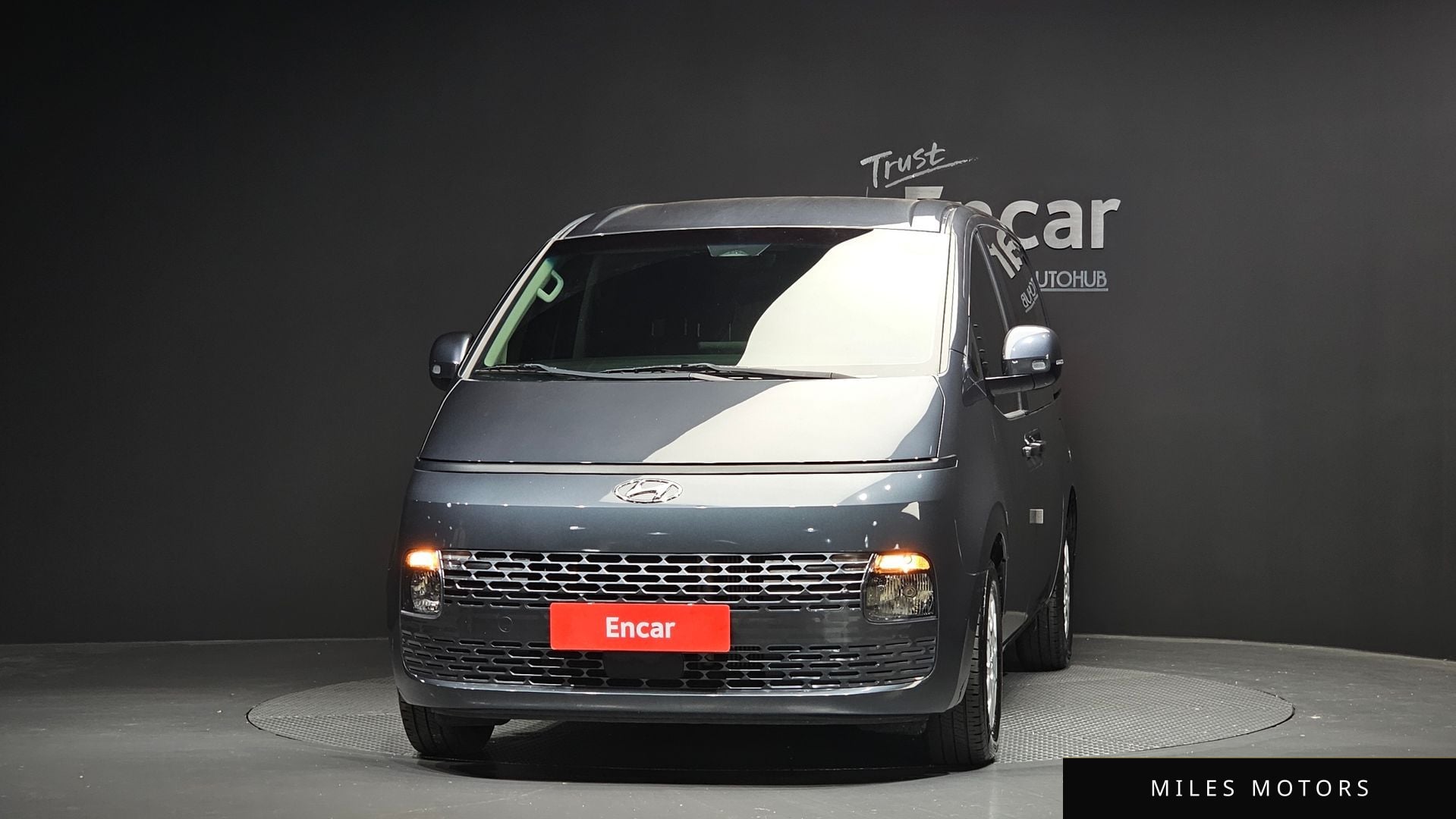 Hyundai Staria 2022 — миниатюра 3