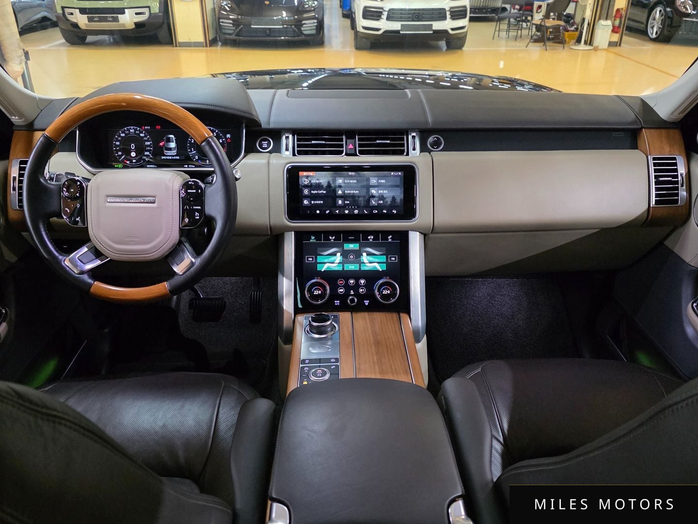 Land Rover Range Rover 2020 — миниатюра 7