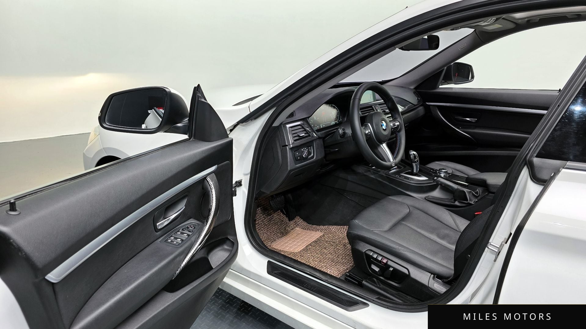 BMW 3 Series GT (F34) 2014 — миниатюра 10