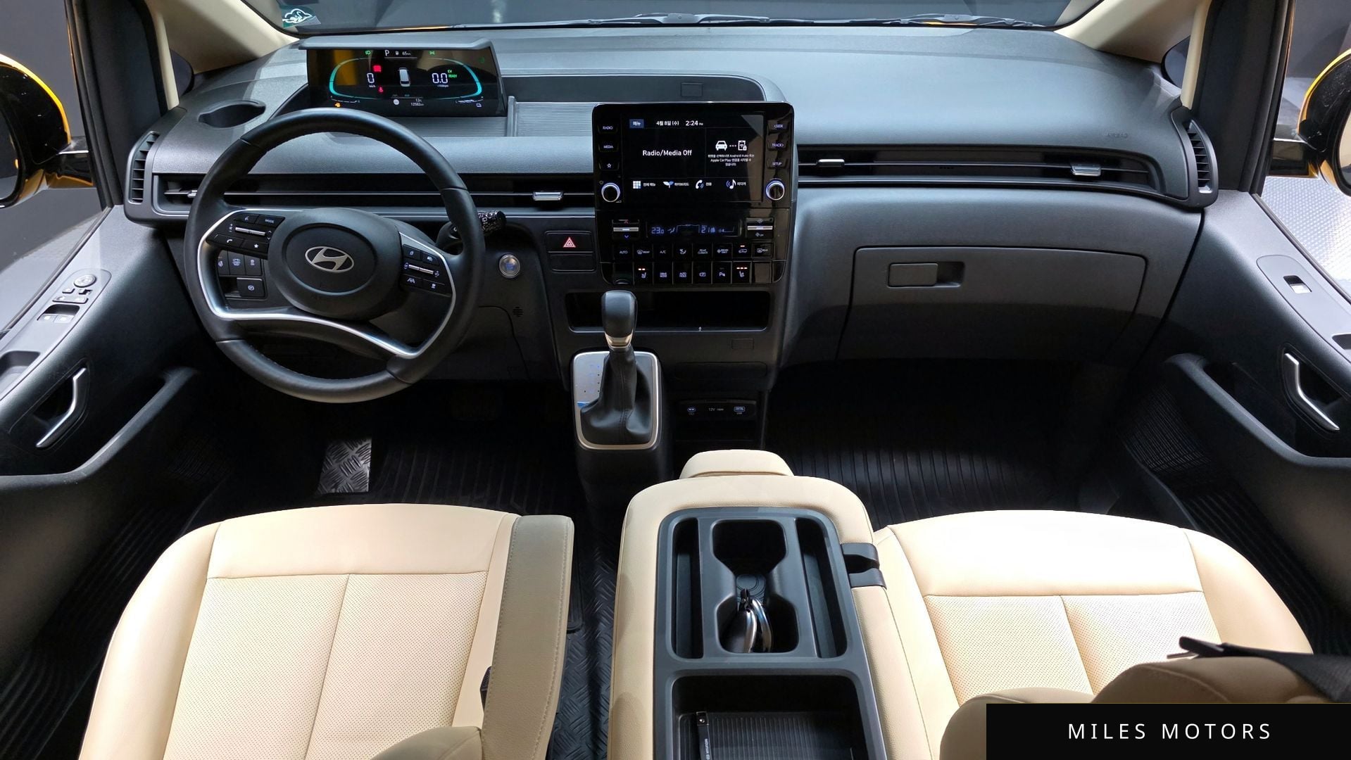 Hyundai Staria 2025 — миниатюра 10