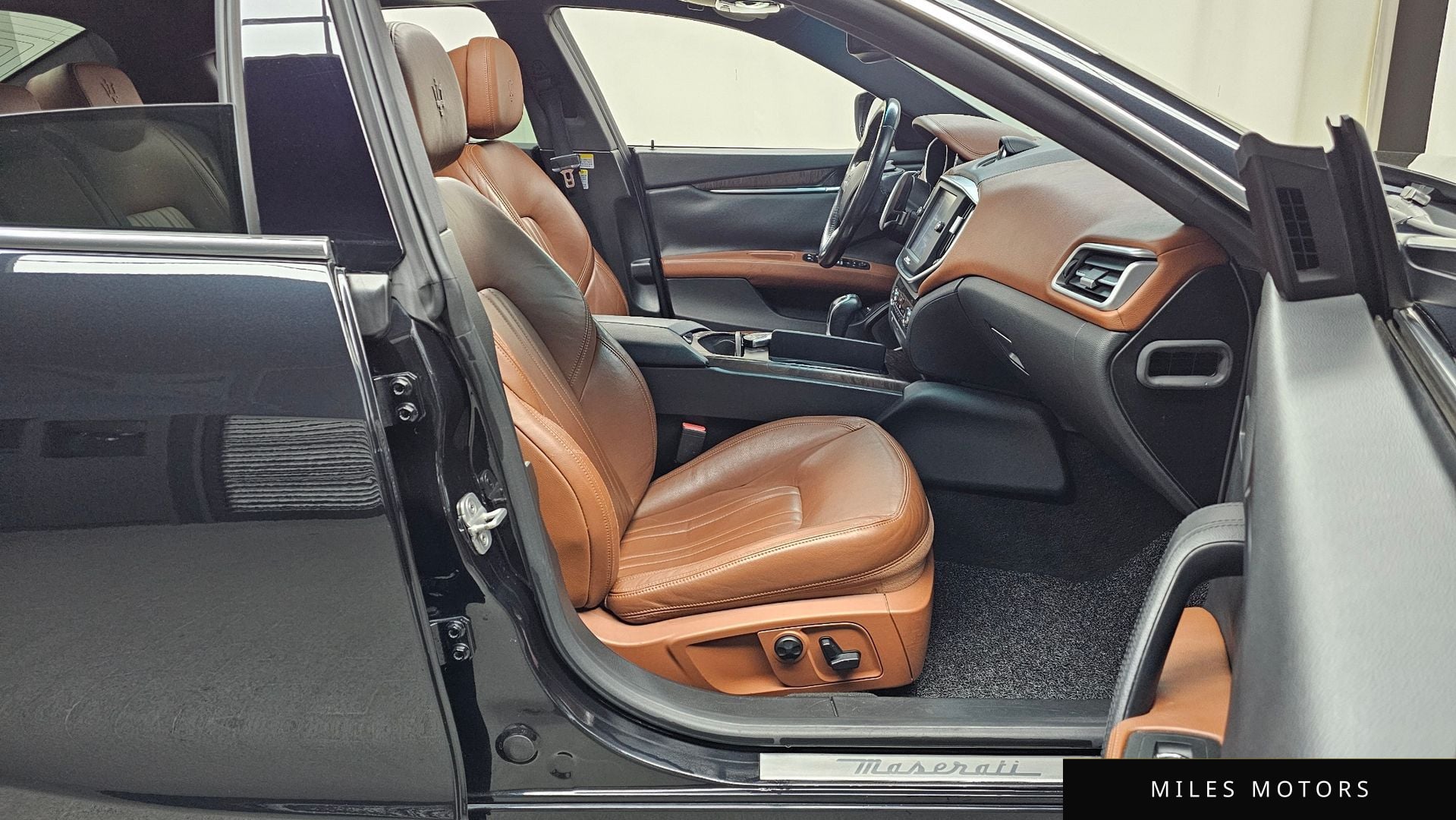 Maserati Ghibli 2014 — миниатюра 11