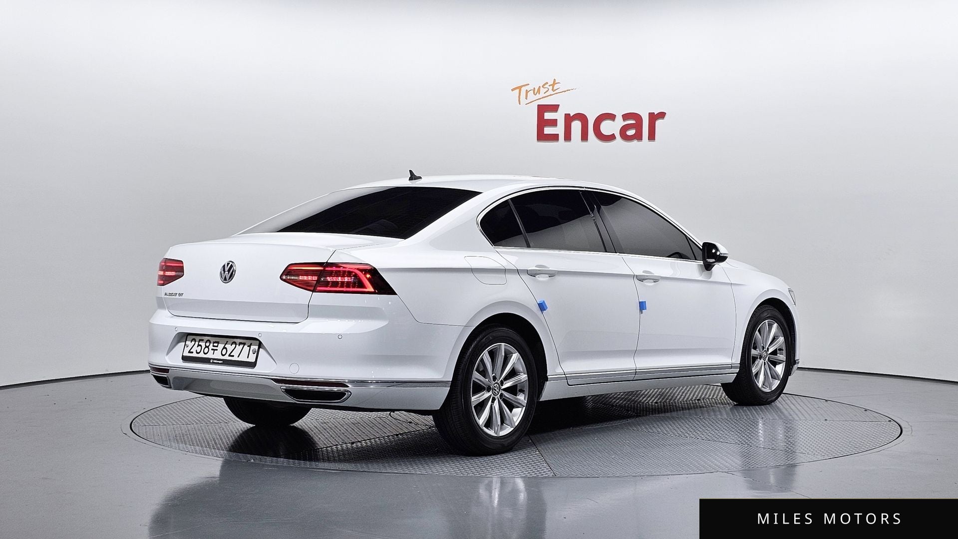 Volkswagen Passat 2018 — миниатюра 2