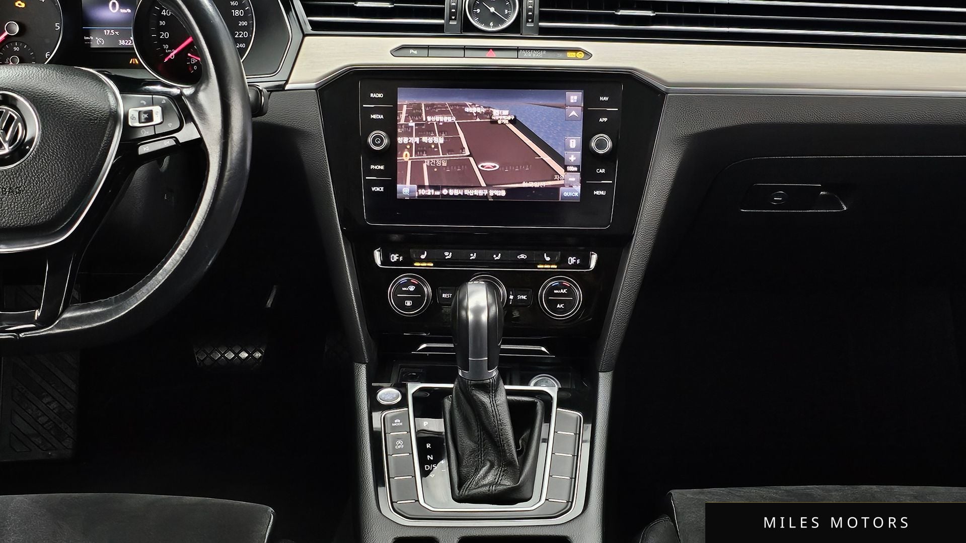 Volkswagen Passat 2018 — миниатюра 12
