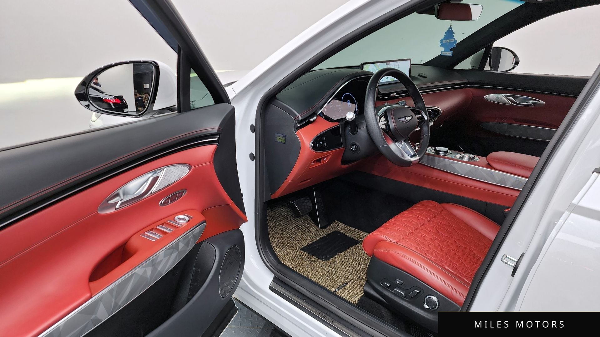 Genesis GV70 2021 — миниатюра 12