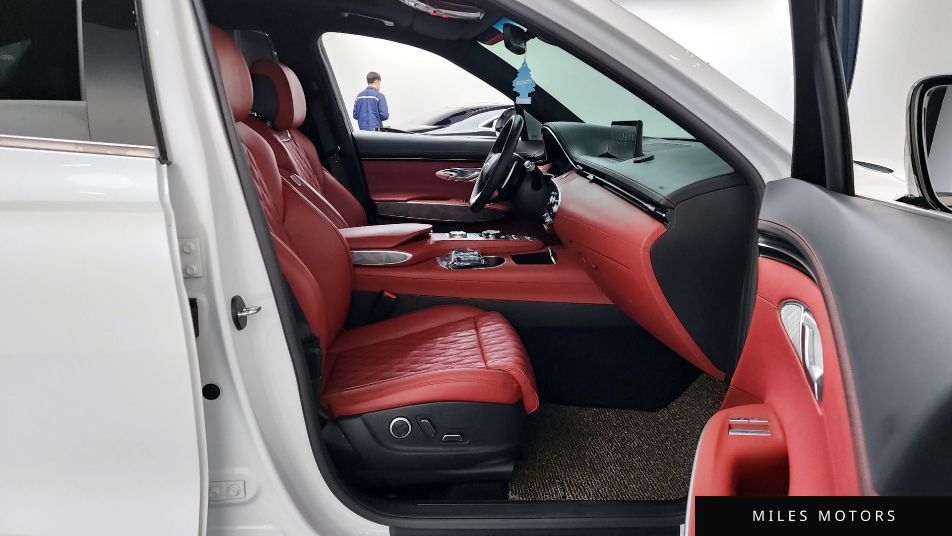 Genesis GV70 2021 — миниатюра 17
