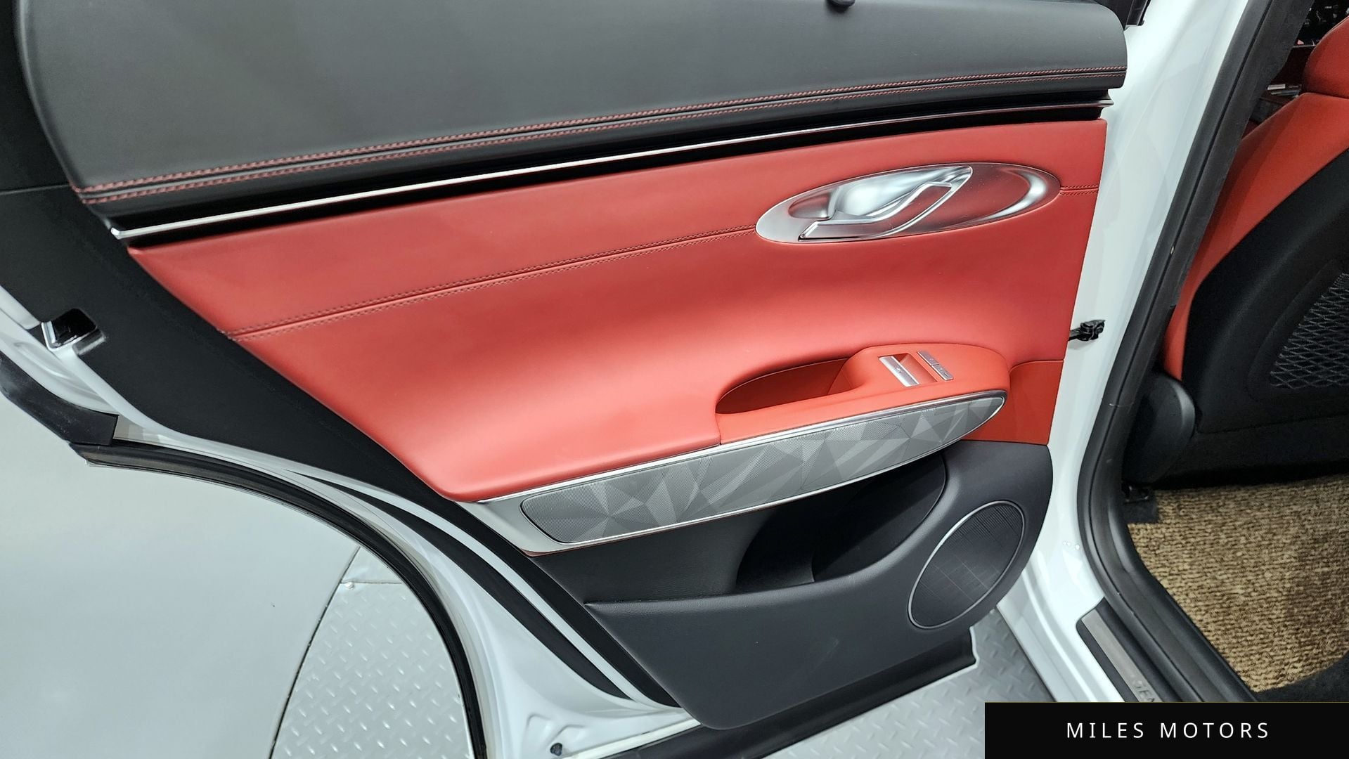 Genesis GV70 2021 — миниатюра 14
