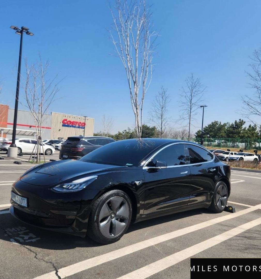 Tesla Model 3 2020 — миниатюра 8