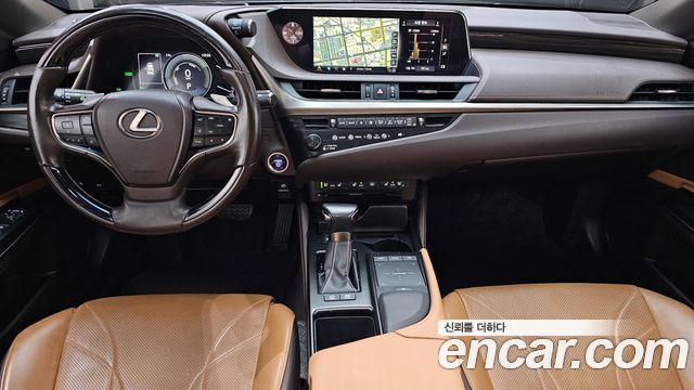 Лексус ES300h 2019 — миниатюра 7