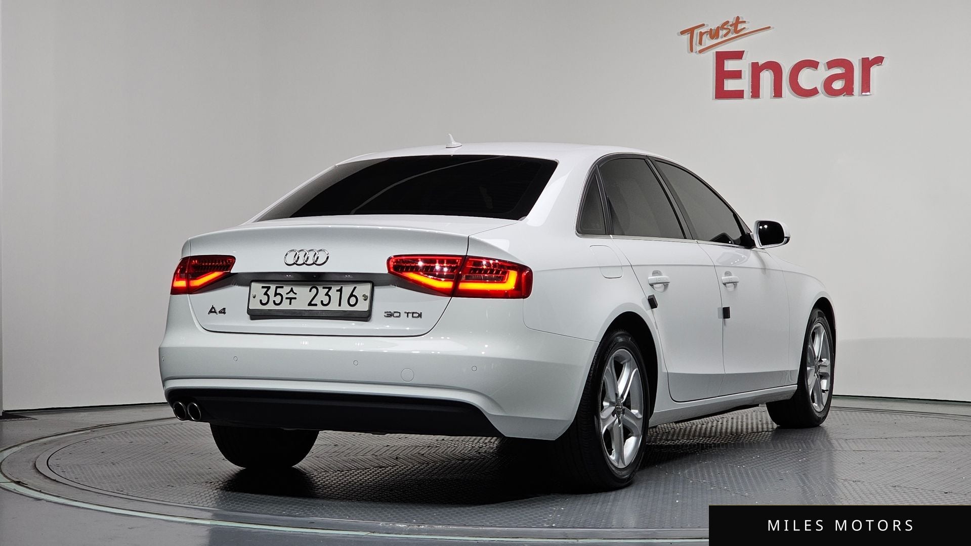 Audi A4 2015 — миниатюра 2