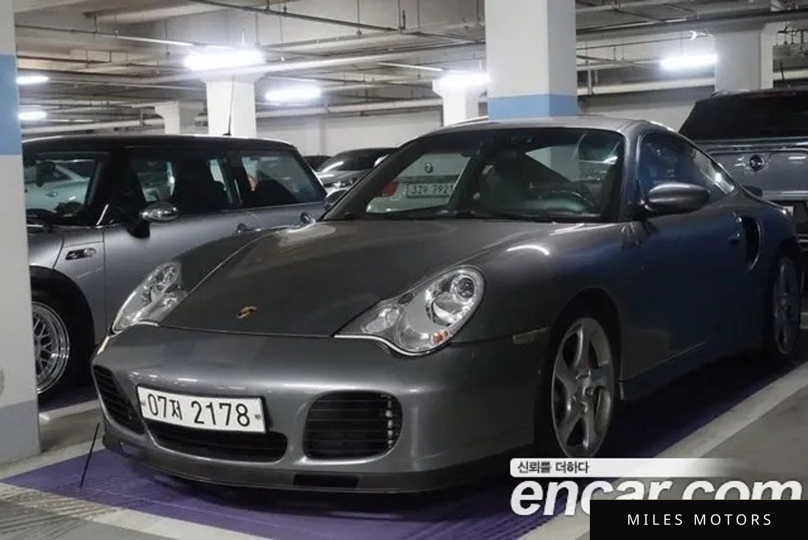 Porsche 911 2004 — миниатюра 10