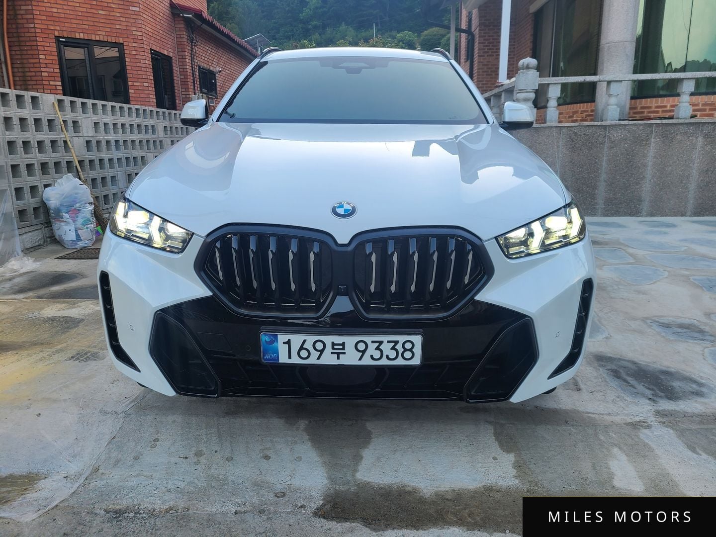 BMW X6 (G06) 2025 — миниатюра 2