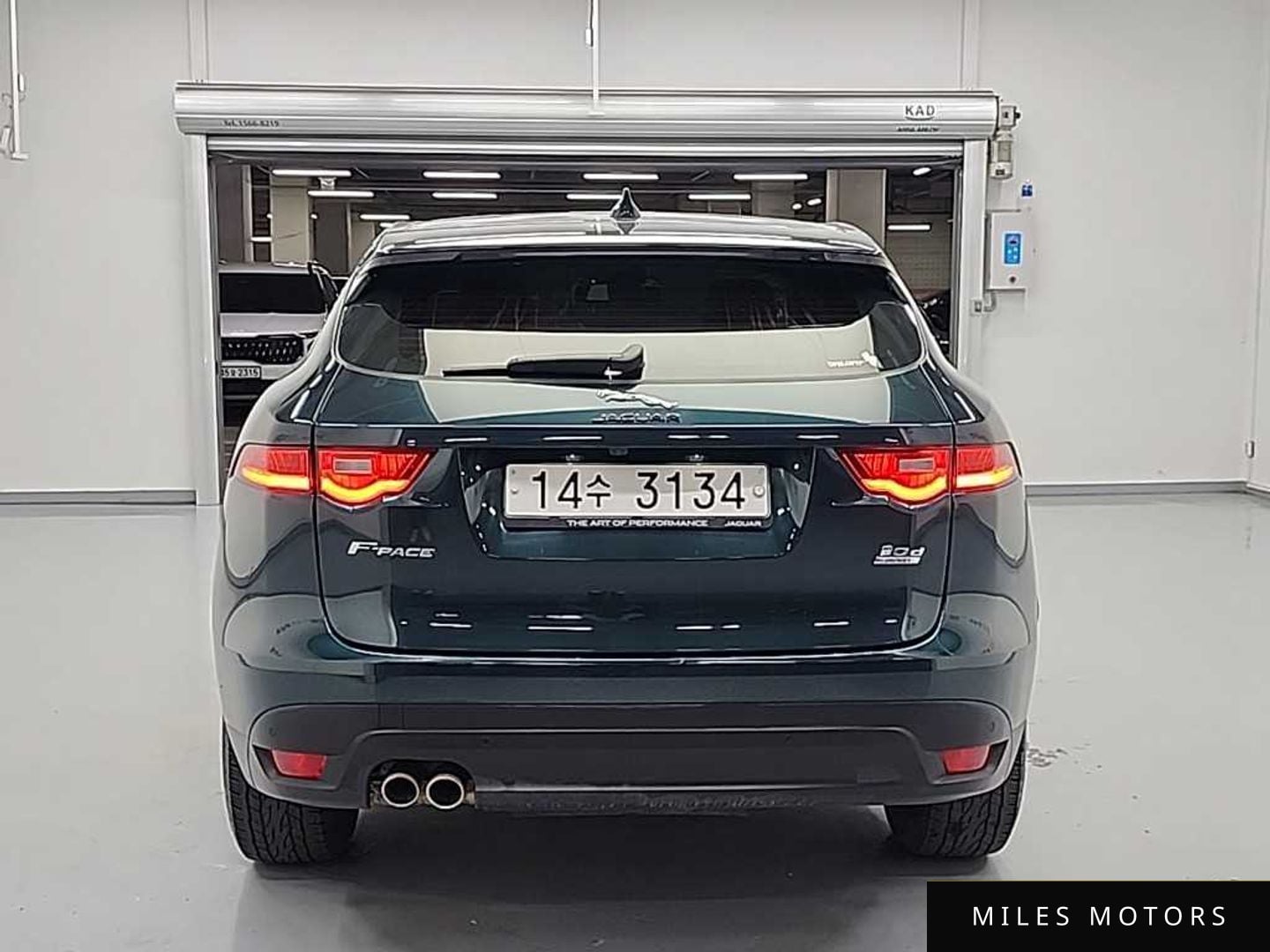 Jaguar F-PACE 2017 — миниатюра 3
