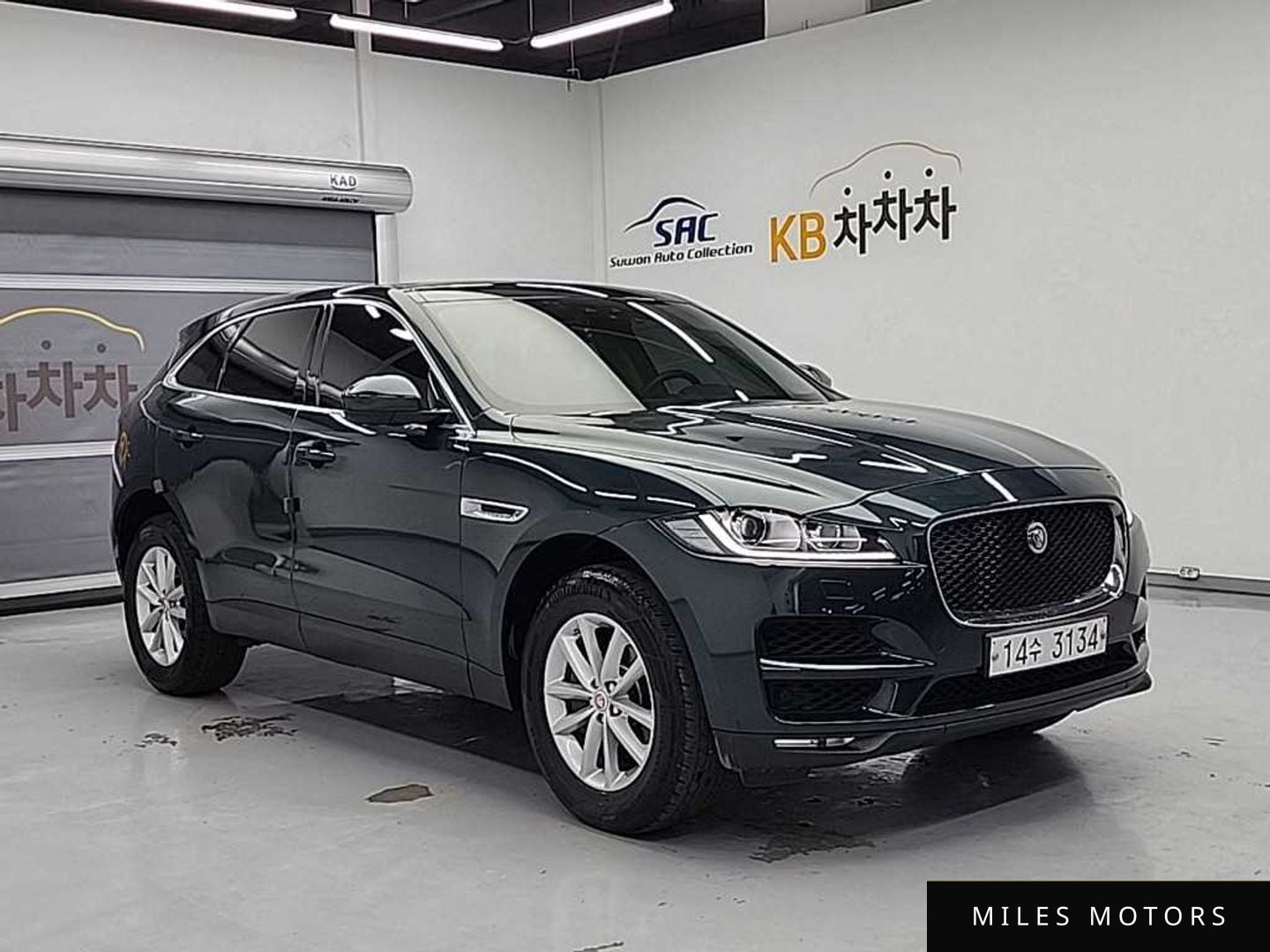 Jaguar F-PACE 2017 — миниатюра 4