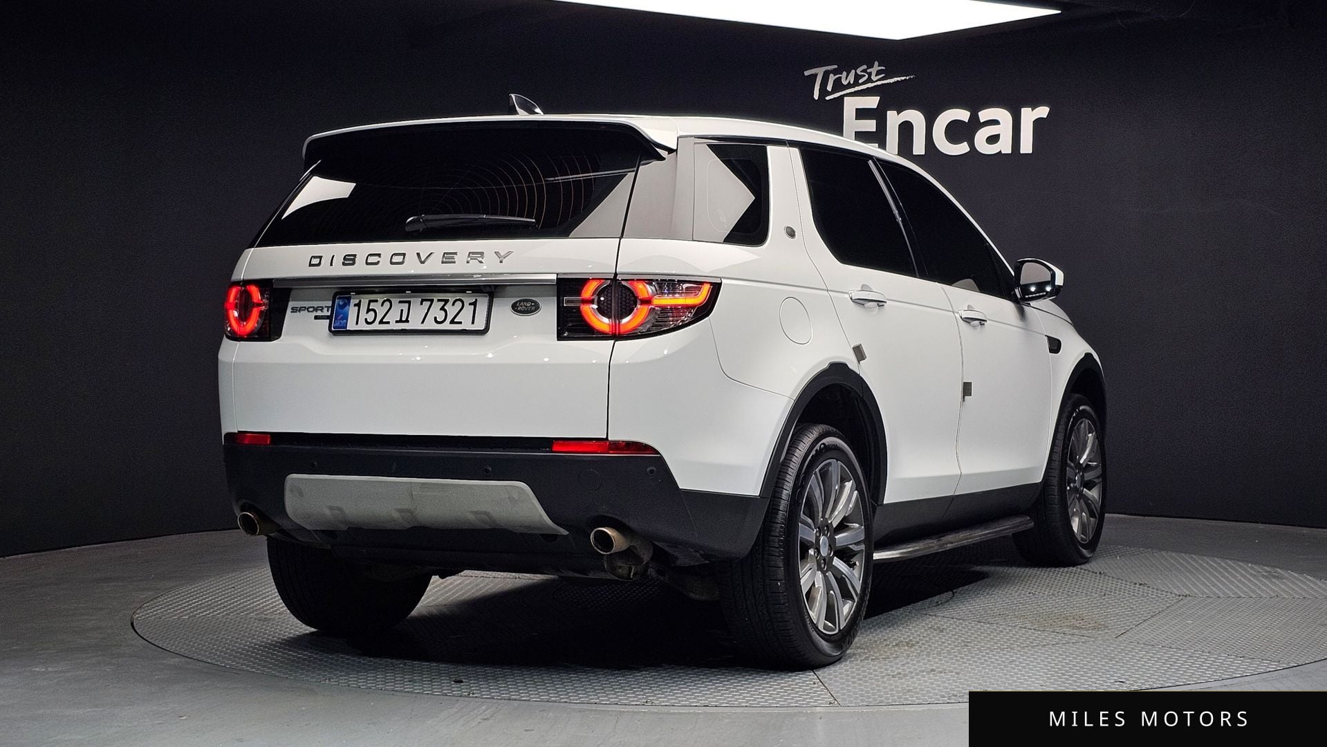 Land Rover Discovery Sport 2017 — миниатюра 2