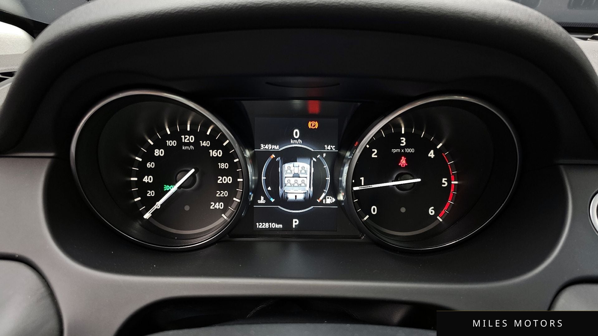 Land Rover Discovery Sport 2017 — миниатюра 11