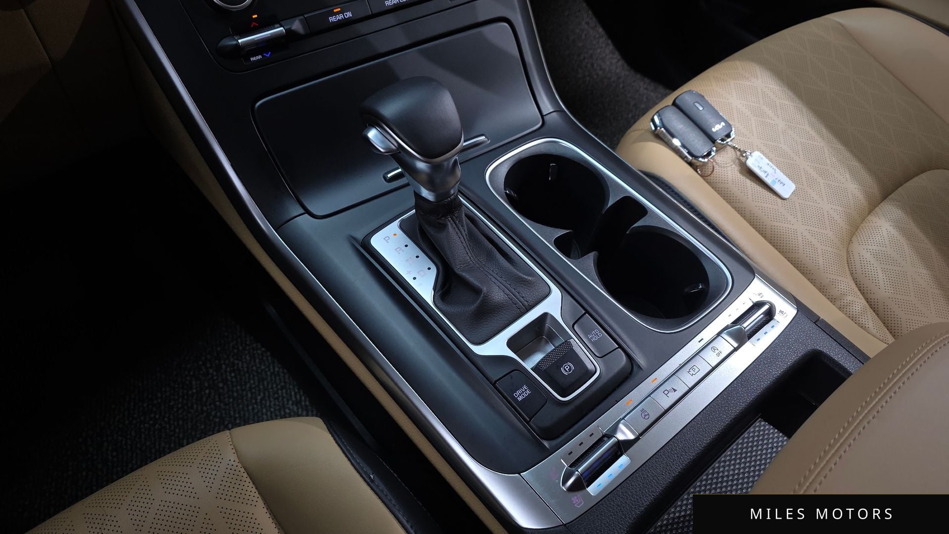 Kia Carnival 2023 — миниатюра 12
