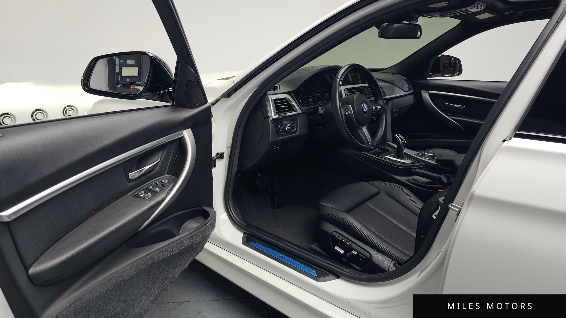 BMW 3 Series (F30) 2018 — миниатюра 12
