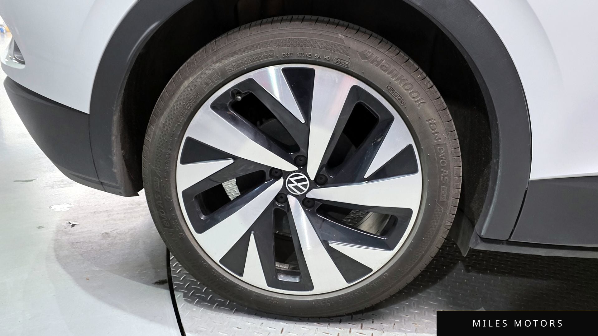 Volkswagen ID.4 2023 — миниатюра 5
