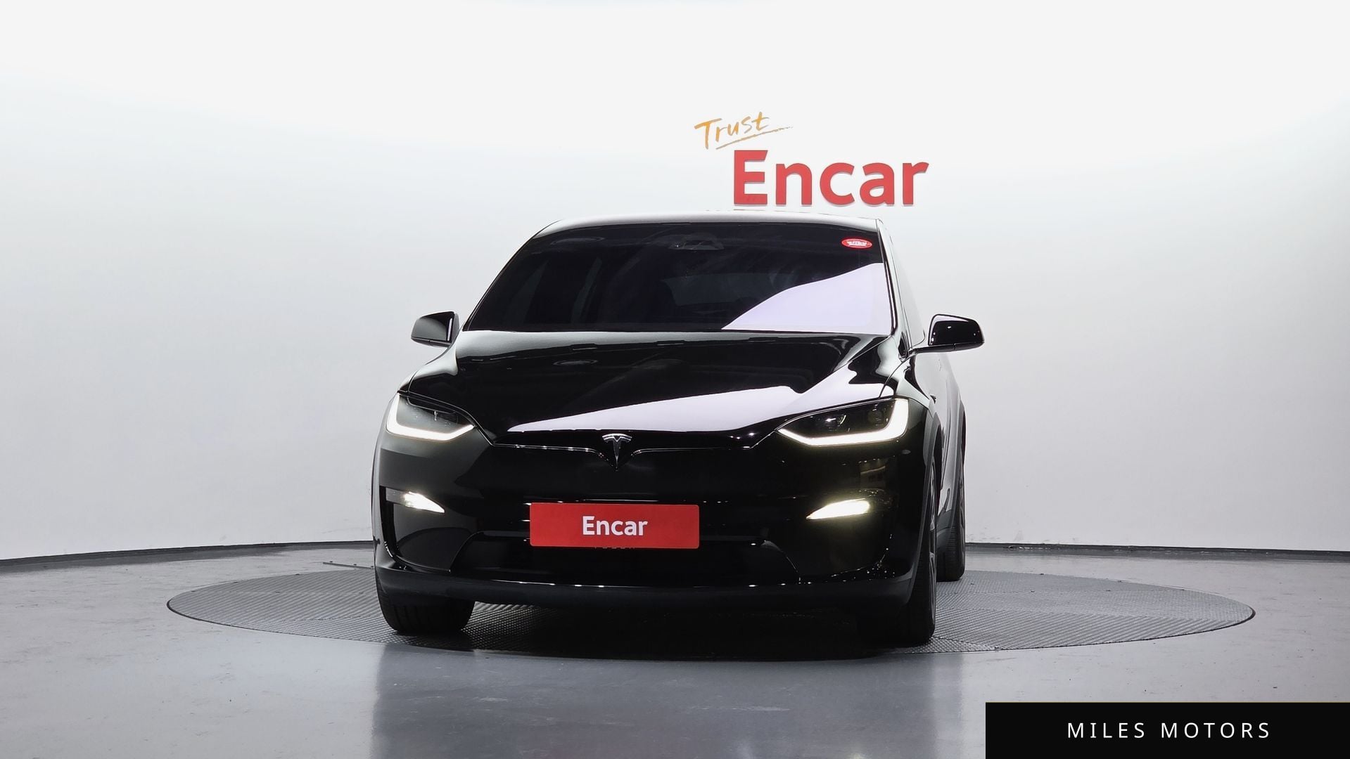 Tesla Model X 2024 — миниатюра 3
