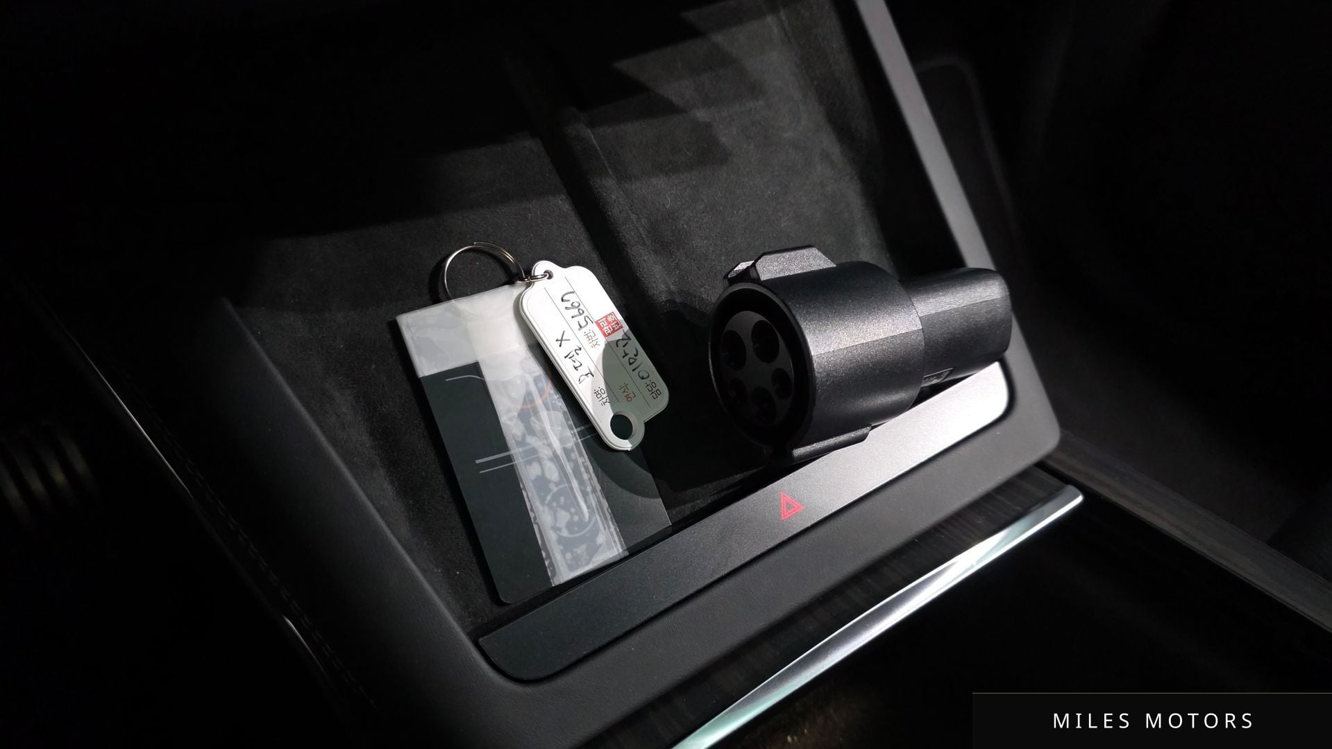Tesla Model X 2024 — миниатюра 29