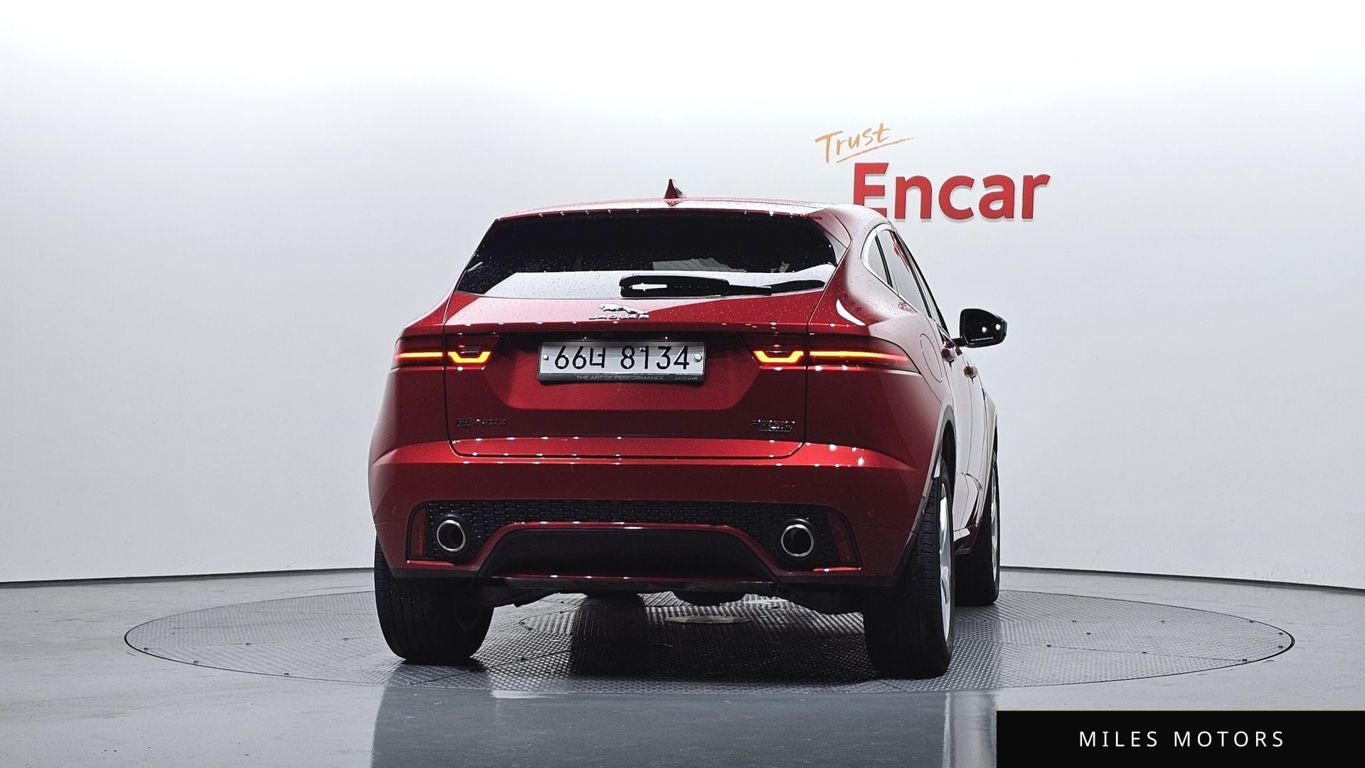 Jaguar E-PACE 2018 — миниатюра 4