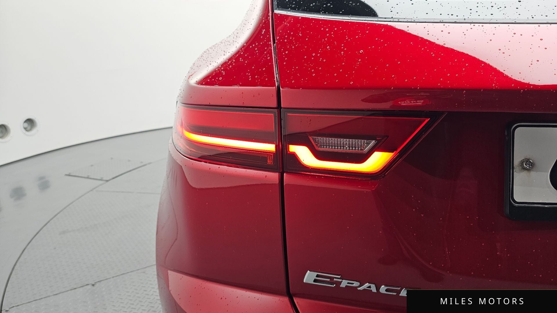 Jaguar E-PACE 2018 — миниатюра 9