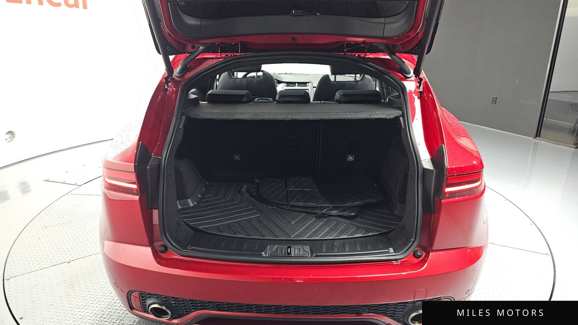 Jaguar E-PACE 2018 — миниатюра 27