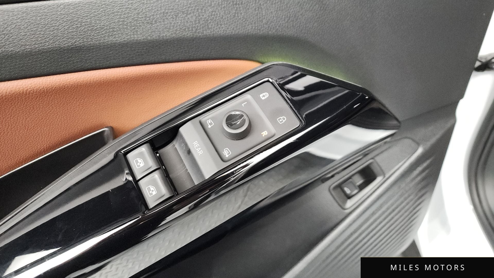 Volkswagen ID.4 2023 — миниатюра 17
