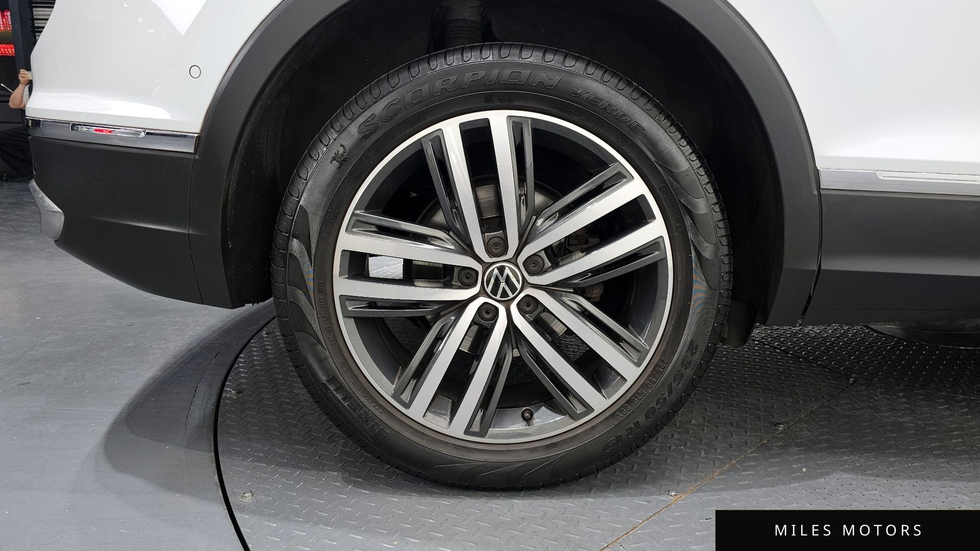 Volkswagen 티구안 2022 — миниатюра 5