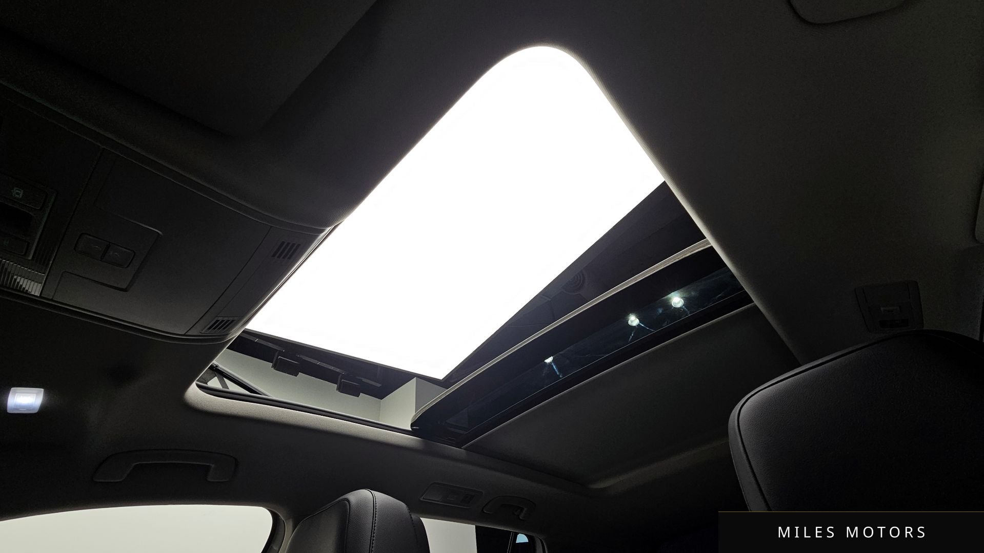 Volkswagen 티구안 2022 — миниатюра 26