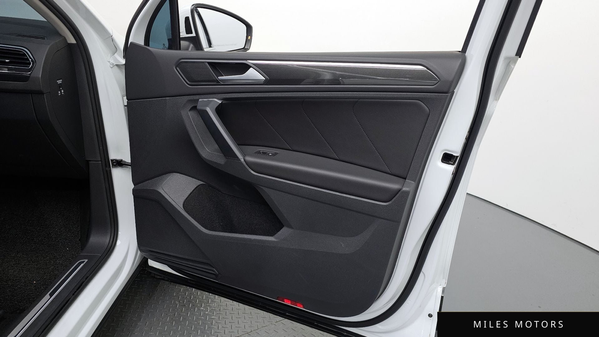 Volkswagen 티구안 2022 — миниатюра 14